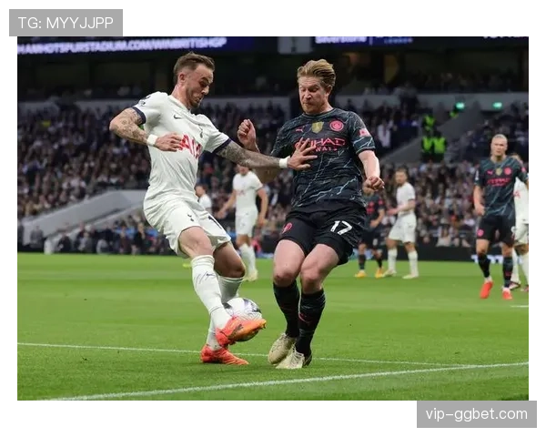 曼城防线深度面临考验 迪亚斯腿筋旧伤复发无缘联赛杯决赛对决